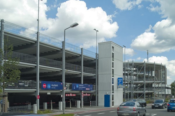 Czy tego typu wielopoziomowe parkingi staną takze w Słupsku przekonamy się w przyszłości.