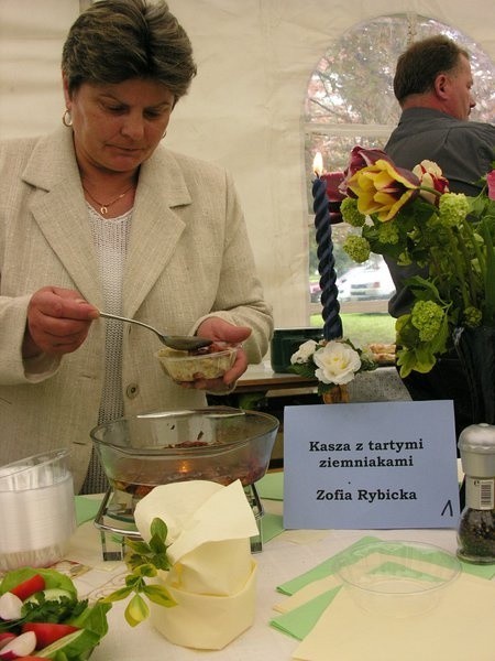 Kasza z tartymi ziemniakami Zofii Rybickiej wygrała w kategorii produktów pochodzenia roślinnego.
