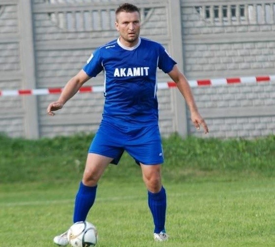 Radosław Kardas zdobył zwycięską bramkę dla Łysicy Akamit Bodzentyn w meczu z Janiną Libiąż.