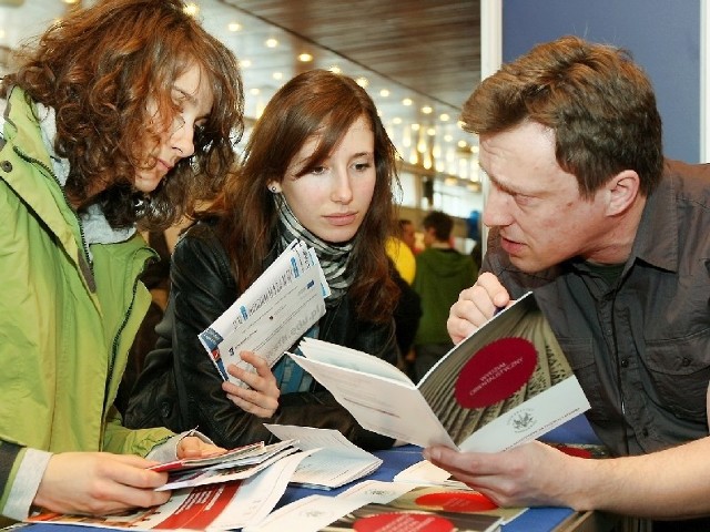 Aż 19 wyższych uczelni zaprezentuje się podczas targów Promocja Edukacyjna na UMK