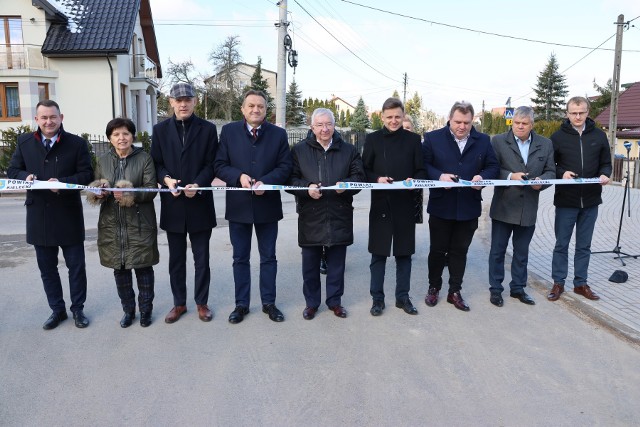 Droga w Zachełmiu już gotowa. We wtorek, 4 kwietnia nastąpiło jej oficjalne otwarcie.