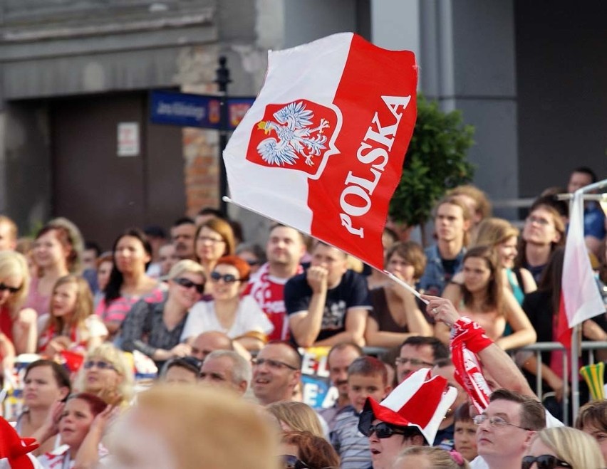 Mecz Polska - Grecja w inowrocławskiej strefie kibica [zdjęcia]