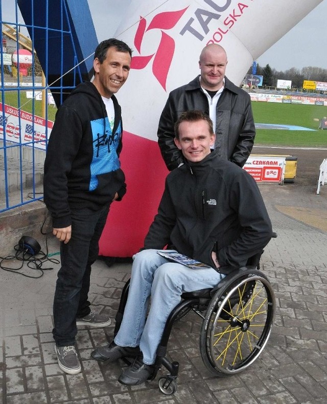 Krzysztof Cegielski do dziś jeździ na wózku inwalidzkim