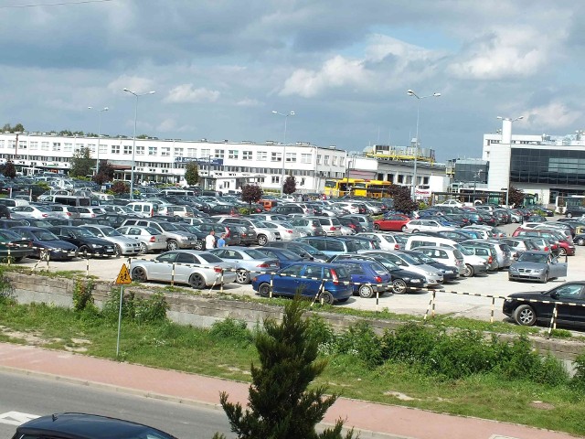 Pikieta rozpocznie się na zakładowym parkingu MAN Bus Starachowice.