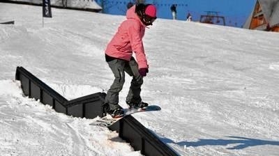 Na górnej polanie Gubałówki dostępny jest skatepark dla narciarzy FOT. ARCHIWUM STACJI NARCIARSKIEJ