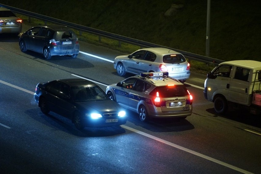 Kraków. Wypadki na autostradzie A4. Nie żyje jedna osoba [WIDEO INTERNAUTY]