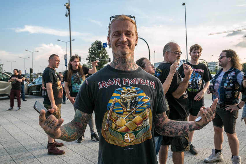 Kraków. Fani przed koncertem Iron Maiden w Tauron Arenie [ZDJĘCIA]