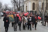 Manifa przeszła kieleckim deptakiem. Uczestniczyło w niej około 150 osób (WIDEO, zdjęcia)