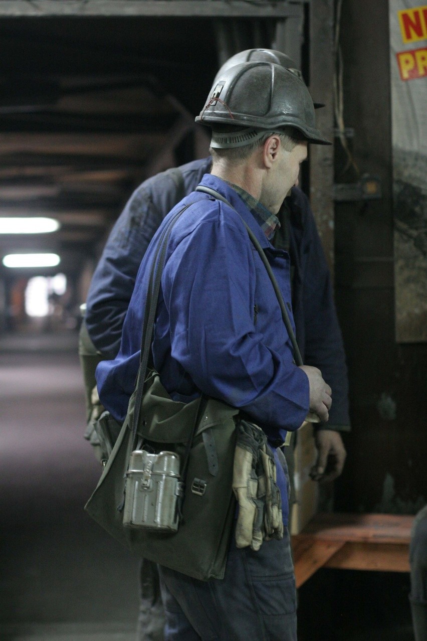 Ponad półtora tysiąca górników chce odejść z pracy na...