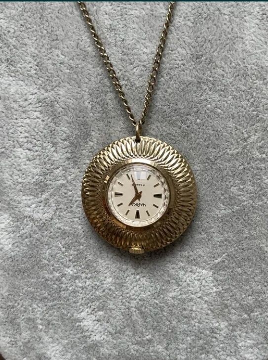 Zegarek Czajka Złoty Pozłacany na Wisiorku Biżuteria Prl