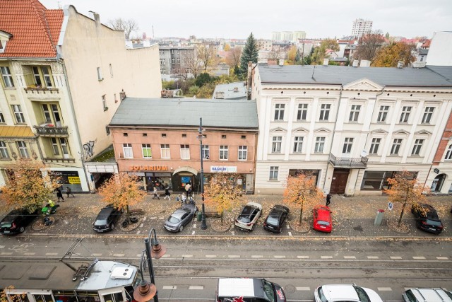 Choć plan dotyczy większego obszaru, najwięcej emocji budzi budynek przy Gdańskiej 73 (najniższy na zdjęciu).