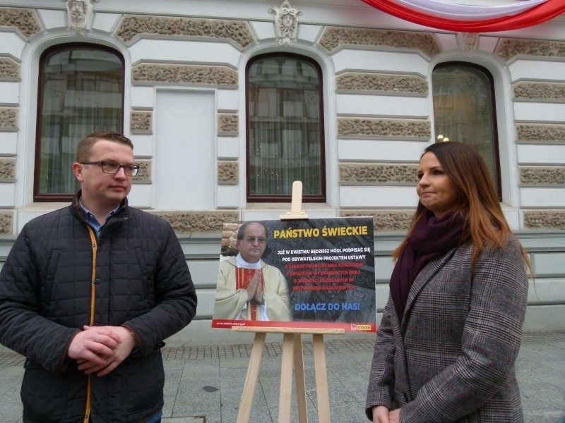 Kościoły stracą pieniądze? SLD chce zbierać podpisy pod projektem ustawy