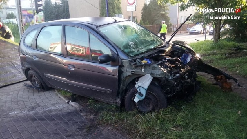 Pijany 18-latek za kółkiem spowodował wypadek w Tarnowskich Górach. Siedem osób zostało rannych, w tym dzieci