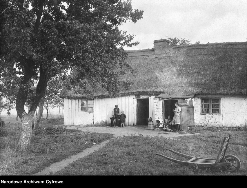 Lata 1910 - 1939. 

Więcej zdjęć --->