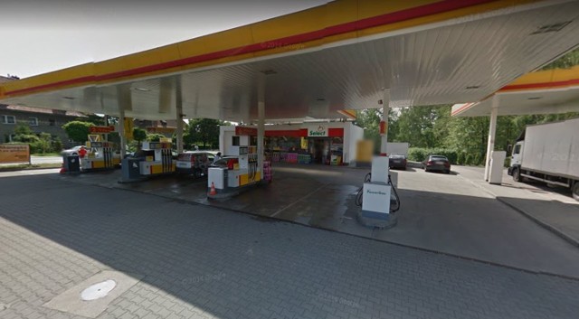 O włos i doszłoby do tragedii. 22 grudnia 2018 w rejonie ul. Toszeckiej w Gliwicach 34-latek próbował podpalić stację benzynową Shell.