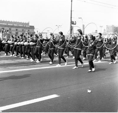 Warszawa, 1973 r., pochód 1-majowy