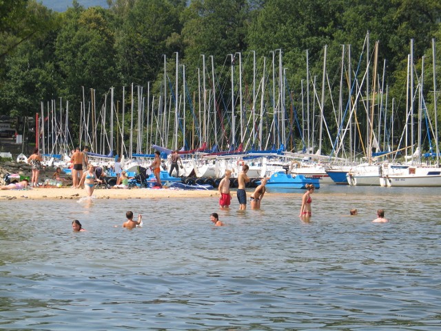 W ubiegłym roku nie brakowało turystów kąpiących się w jeziorze. Jak będzie tym razem?