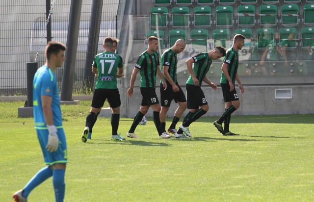 W sobotę po dobrej grze w swoim wykonaniu Stal Stalowa Wola pokonała Górnika Polkowice na własnym boisku 3:0. Sprawdź, jak oceniliśmy jej piłkarzy w skali 1-10!