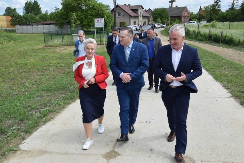 Wał ochroni Kędzierzyn-Koźle i miejscową oczyszczalnię ścieków. Zakończono ważną inwestycję