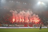 Kibice GKS Tychy w szoku po porażce z GKS Katowice. ZDJĘCIA i WIDEO fanów i oprawy