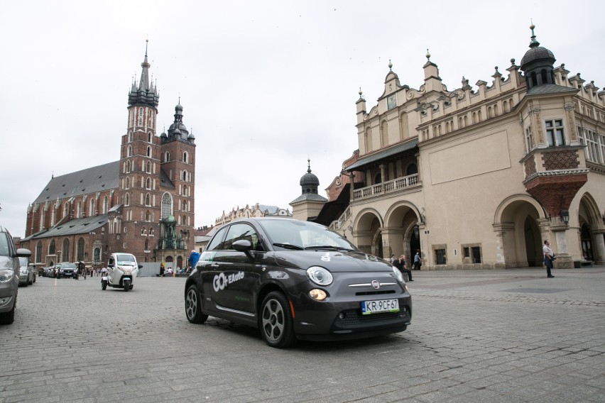 Rajd samochodów elektrycznych z Krakowa do Zakopanego