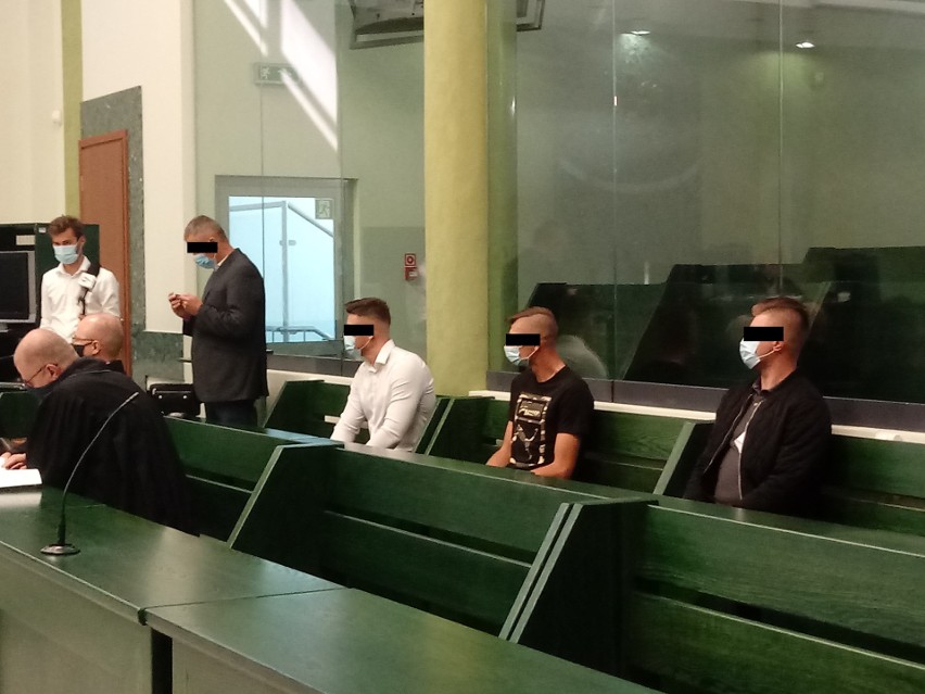 Białystok. Zakończył się proces czterech mężczyzn oskarżonych o pobicie podczas marszu równości (zdjęcia)