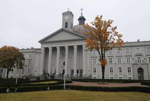 Codziennie w bydgoskiej bazylice św. Wincentego á Paulo wydawane są ciepłe posiłki kilkuset potrzebującym osobom. 