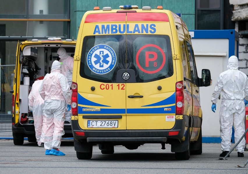 Hospitalizacja jednego pacjenta przez jeden dzień związana z...