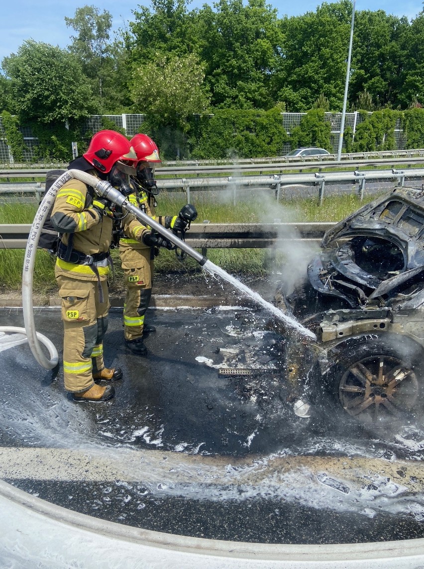 Na autostradzie A4 w Katowicach doszło do pożaru samochodu...