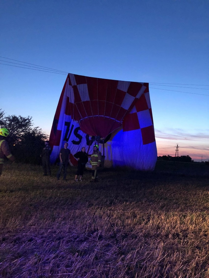 Podczas przelotu nad miejscowością Stary Brześć balon...