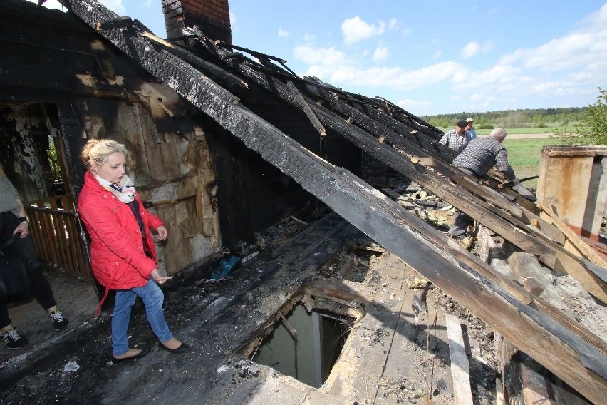 Rodzina Karczów z gminy Nowa Słupia w pożarze straciła dorobek życia. Pomóżmy