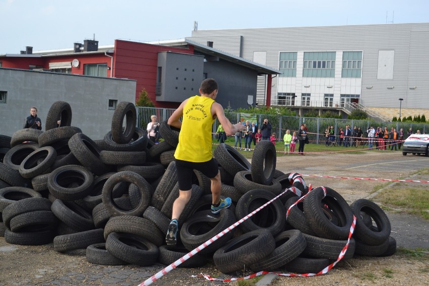 City Cross Częstochowa: 230 biegaczy na trasie miejskiego katorżnika [ZDJĘCIA]