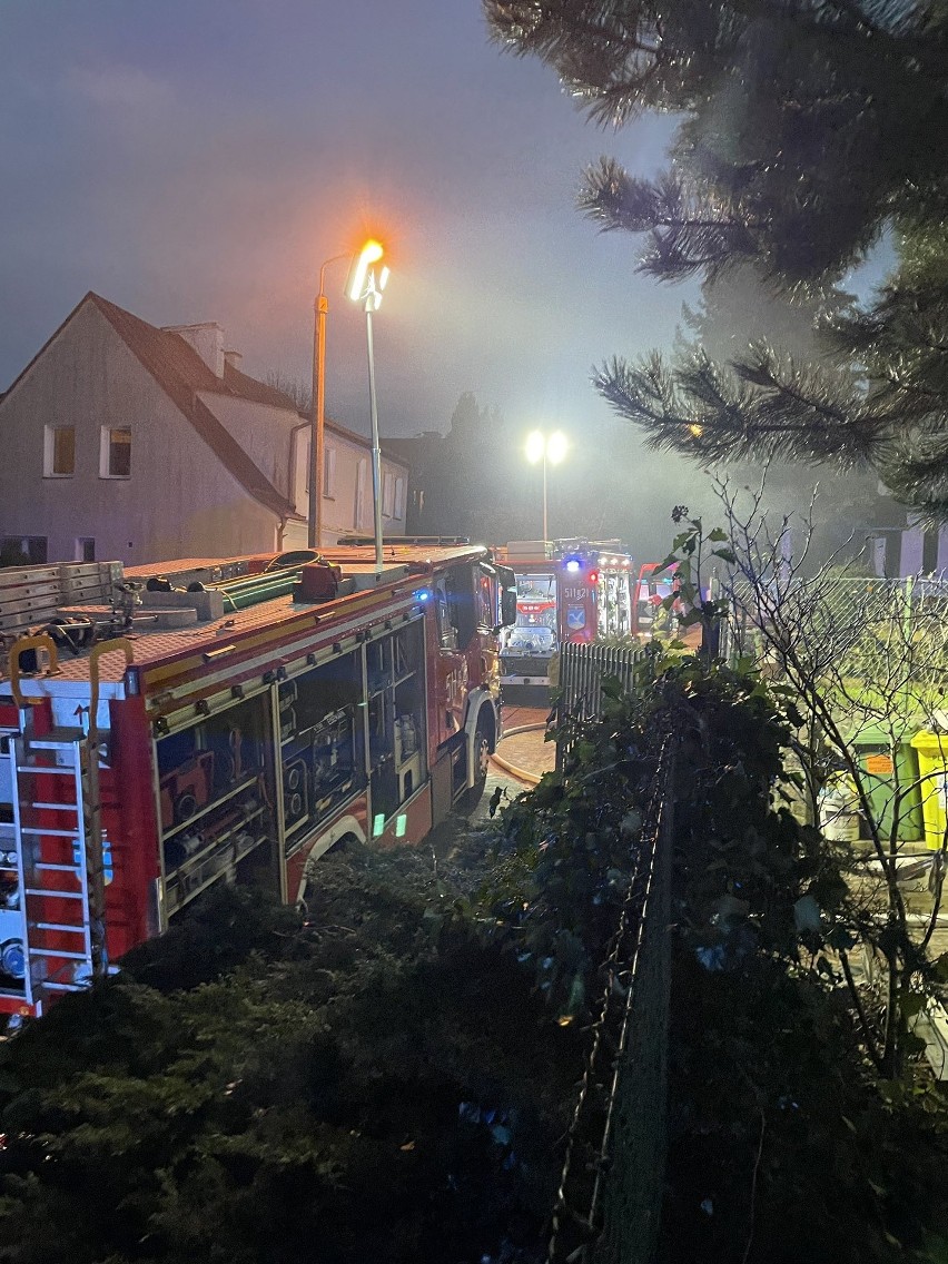 Pożar budynku w Sopocie. Na miejscu 5 zastępów straży...