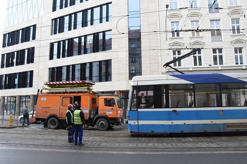 Awaria trakcji tramwajowej przy ul. Piłsudskiego