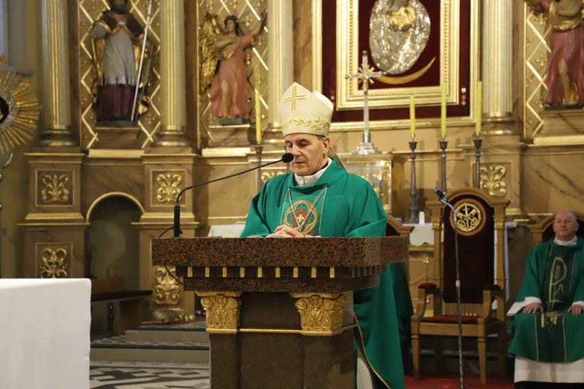 Uroczystej liturgii przewodniczył bp Henryk Ciereszko