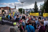 Imielin obawia się specustawy górniczej PiS. W mieście pojawiły się czarne klepsydry. To protest 