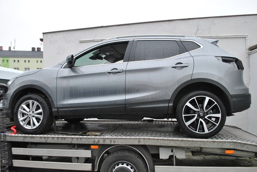 Skradzione w Niemczech auto odzyskane przez policjantów w Żninie