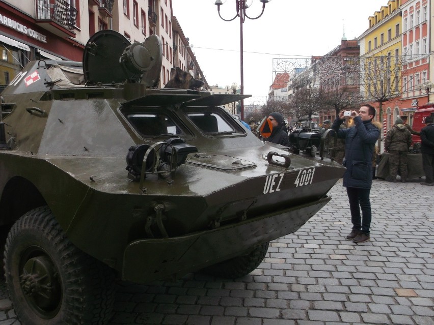 WOŚP we Wrocławiu. Wielka orkiestra zebrała 496 tysięcy (ZDJĘCIA)