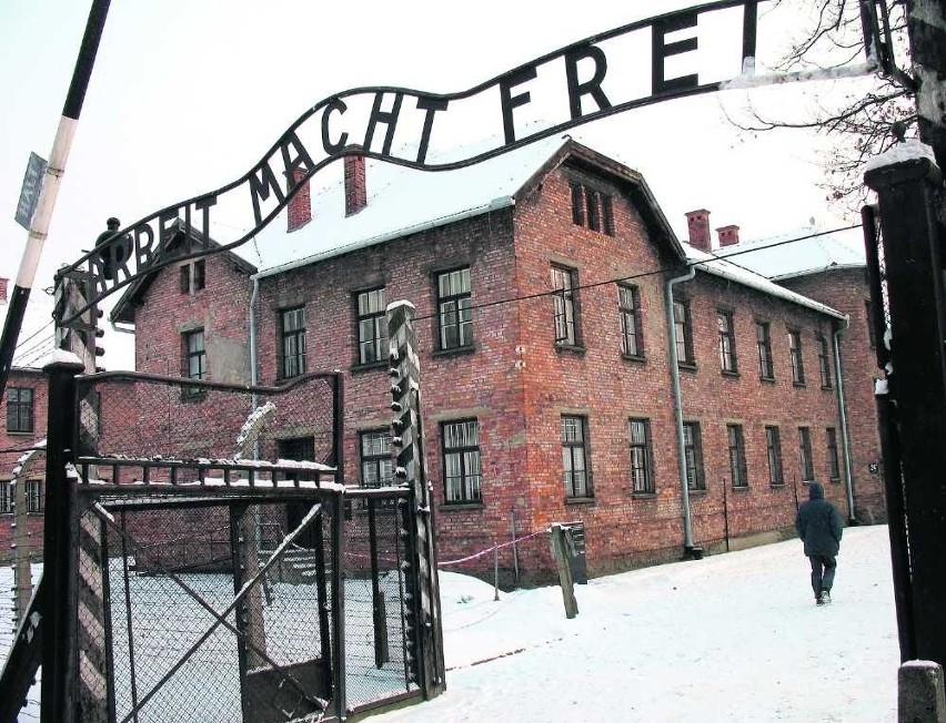 Młodzież uczy się w Auschwitz współpracy chrześcijan i Żydów [ZDJĘCIA]