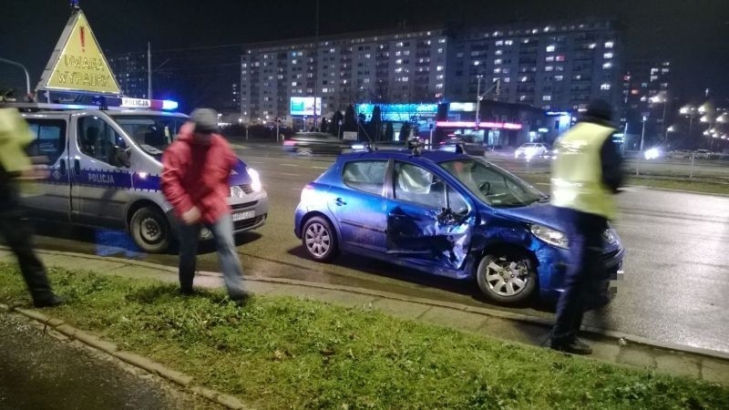 Wypadek na Puszkina. Ranny taksówkarz [zdjęcia]