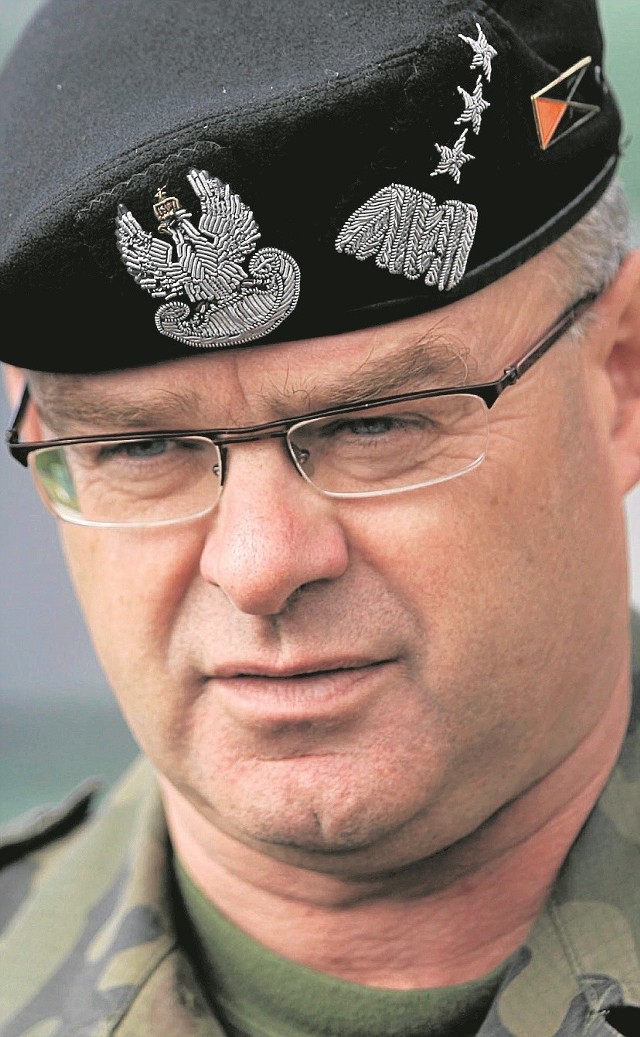 Gen. W. Skrzypczak: - Jako podatnik czuję się przez MON oszukany