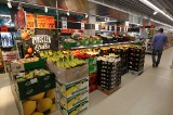 Polscy producenci żywności potwierdzają, że dyskonty zamawiają u nich dużo towaru