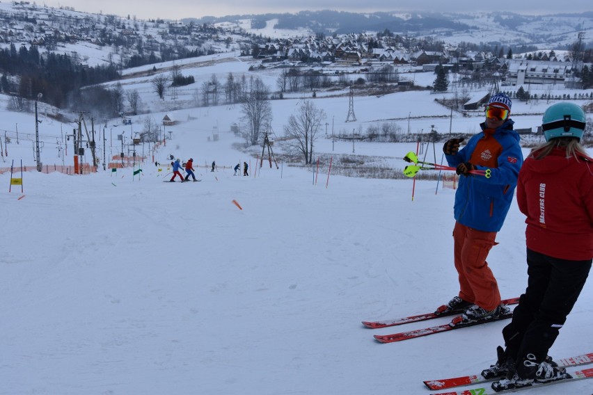 Bukowina Tatrzańska. Ruszył pierwszy wyciąg! Narciarzy jest już całkiem sporo 10.12