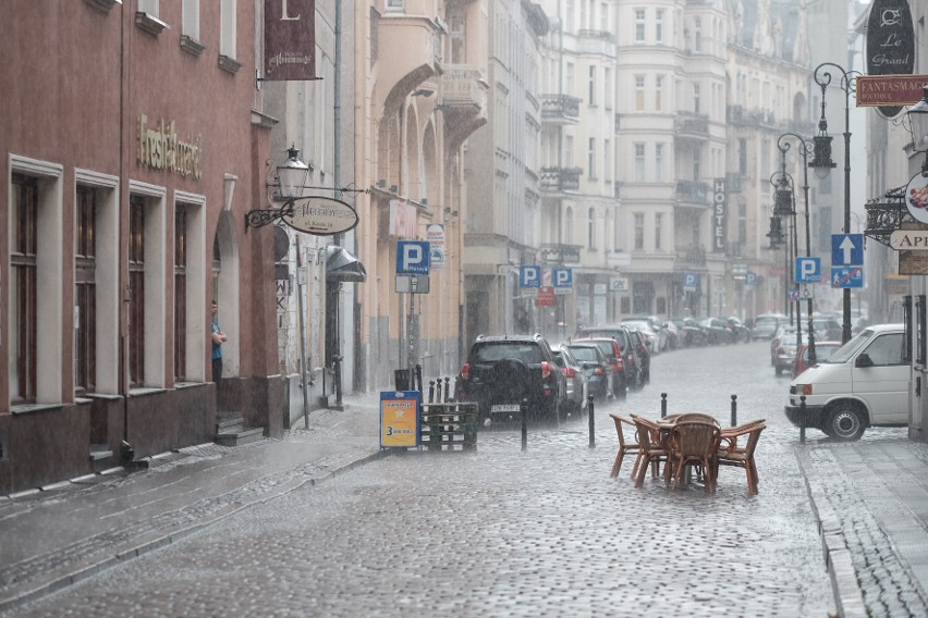 Burze w Poznaniu: 4500 domów bez prądu
