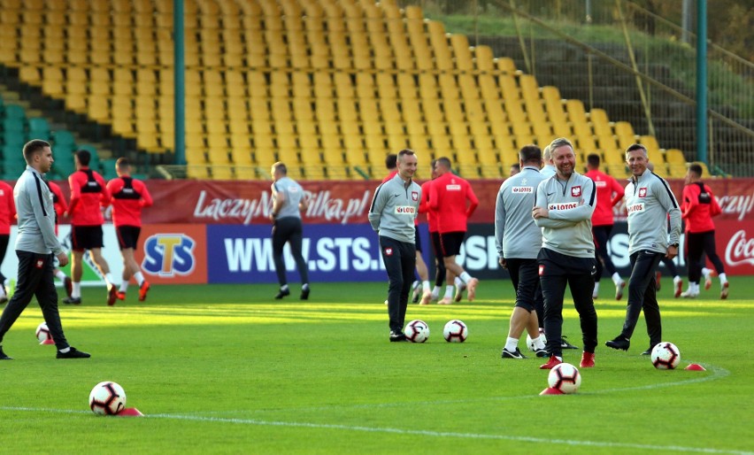 Reprezentacja Polski przed meczem z Portugalią trenowała na...