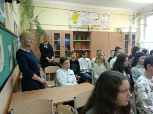 Kolejna niespodzianka od posła Krzysztofa Lipca dla uczniów szkoły podstawowej numer 6 w Starachowicach