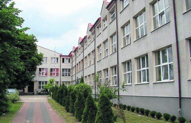 Finansowe wsparcie projektów edukacyjnych poprawi ofertę kształcenia w szkole w Wieniawie.