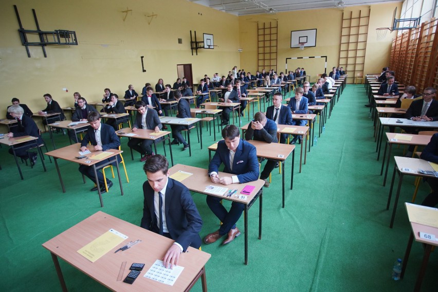 MATURA 2019: MATEMATYKA PODSTAWOWA [ODPOWIEDZI, ARKUSZE CKE,...