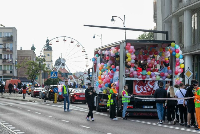 Kolorowa, głośna parada studentów od lat rozpoczyna Juwenalia w Białymstoku. A to wiąże się z utrudnieniami na ulicach miasta