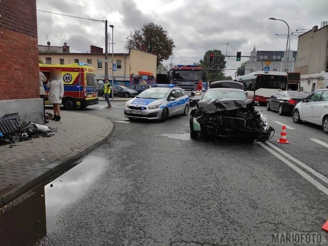 Zderzenie dwóch samochodów w Opolu.